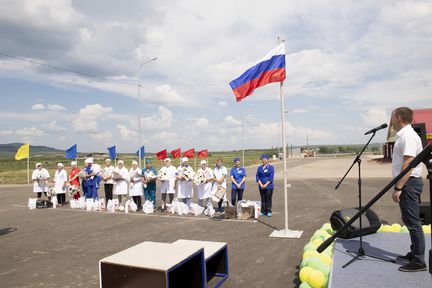 Лучшие доярки Красноярского края получили премии по итогам конкурса профмастерства