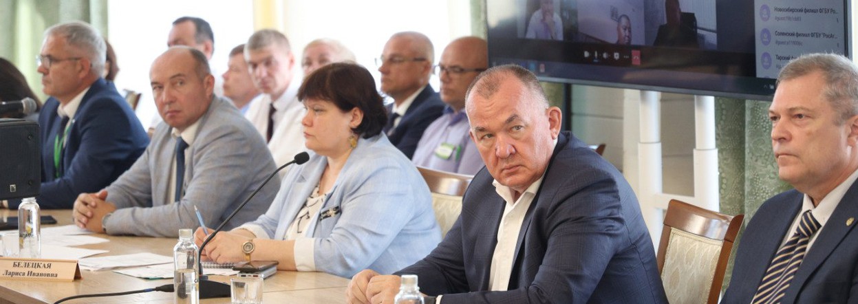 Делегация Красноярского края участвует в крупнейшем агрофоруме Сибири